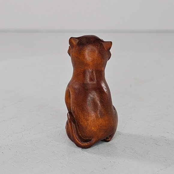 Netsuke Cat Sitting Figurine Japanese Carved Boxwood - Picture 4 of 8